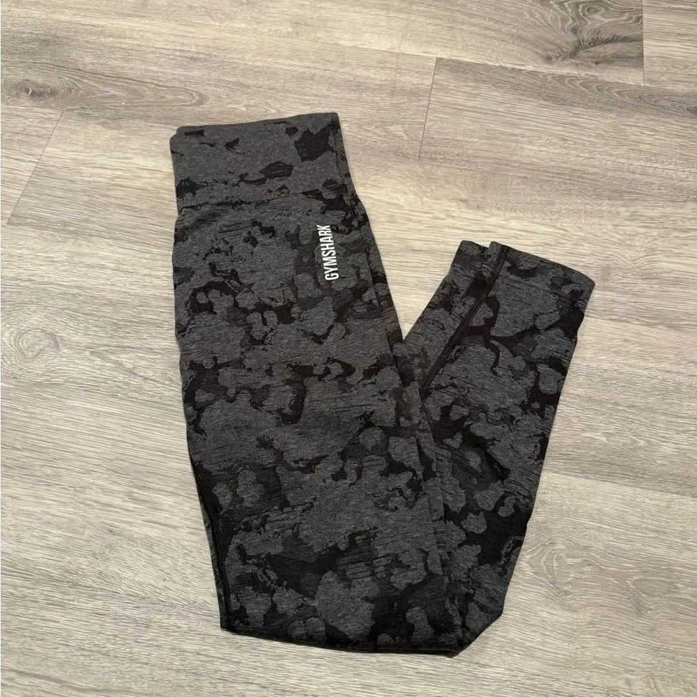 Gymshark Black and Grey Patterened Leggings